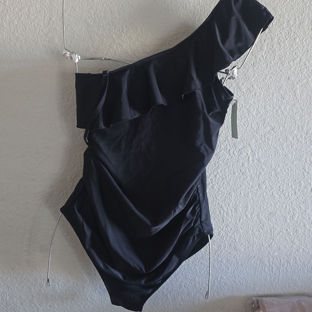 Asymmetric Ruffle One-Shoulder Swim Bodysuit - Black